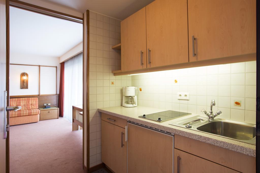 Apartmenthaus Brixen & Haus Central Бриксен-им-Тале Номер фото
